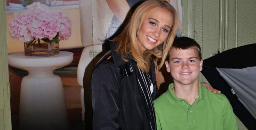 Akiane Kramarik junto a Colton Burpo, el niño que a los cuatro años de edad estuvo al borde la muerte y conoció el Paraíso.