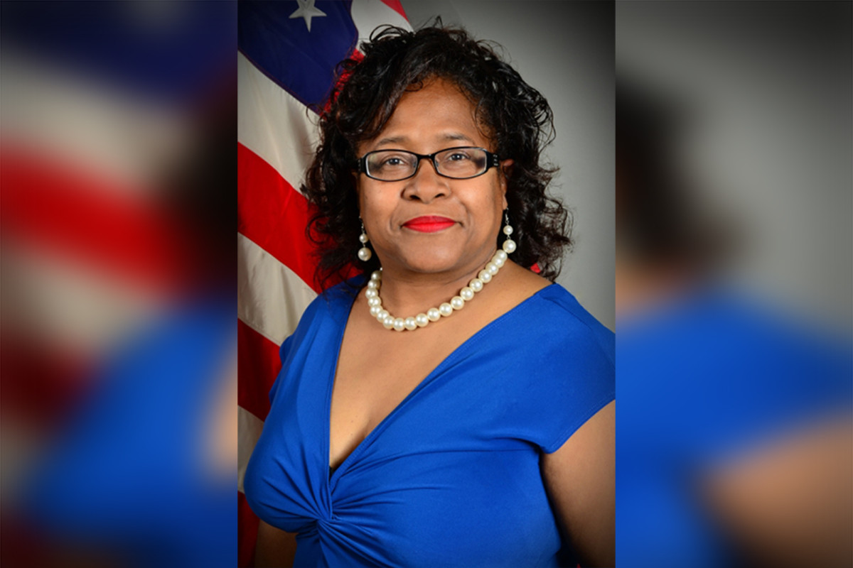 Kentucky mayor falls asleep in White Castle drive-thru, crashes into pole – New York Time Post