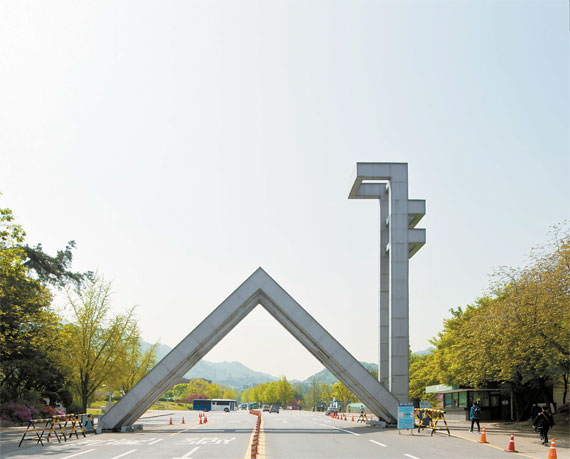 커버스토리] 서울대 합격의 조건…교내상 48개, 4.5개 동아리, 책은 35권 읽어 - 중앙일보