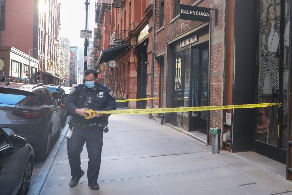 Robbers snatch more than K worth of Balenciaga bags