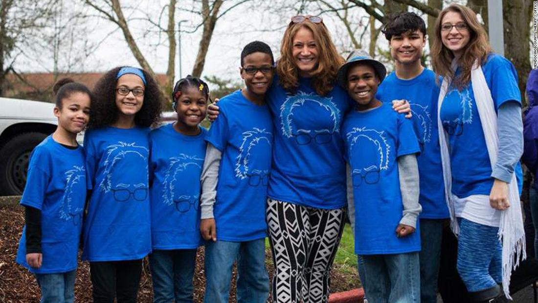 Muerte de la familia Hart: Jennifer Hart llevó a sus seis hijos a la muerte, su esposa miraría cuánto sufrirían, dice un jurado | CNN