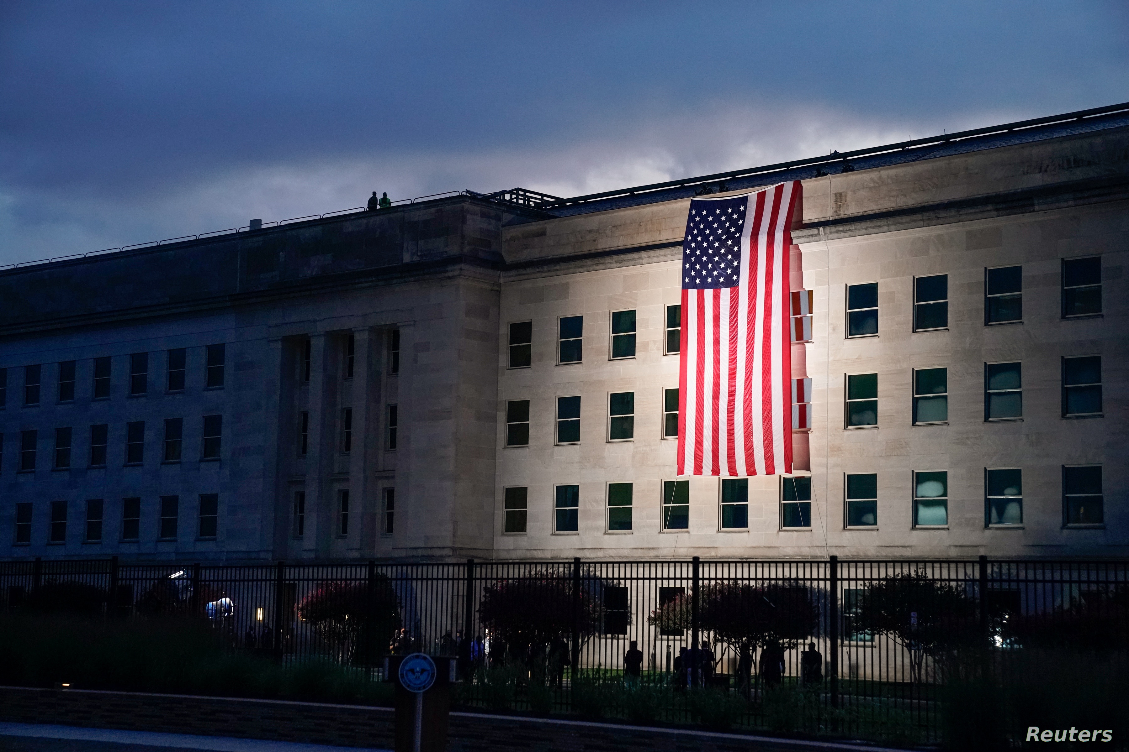 El Pentágono mantiene sus niveles de alerta tras positivo de Trump | Voice of America - Spanish