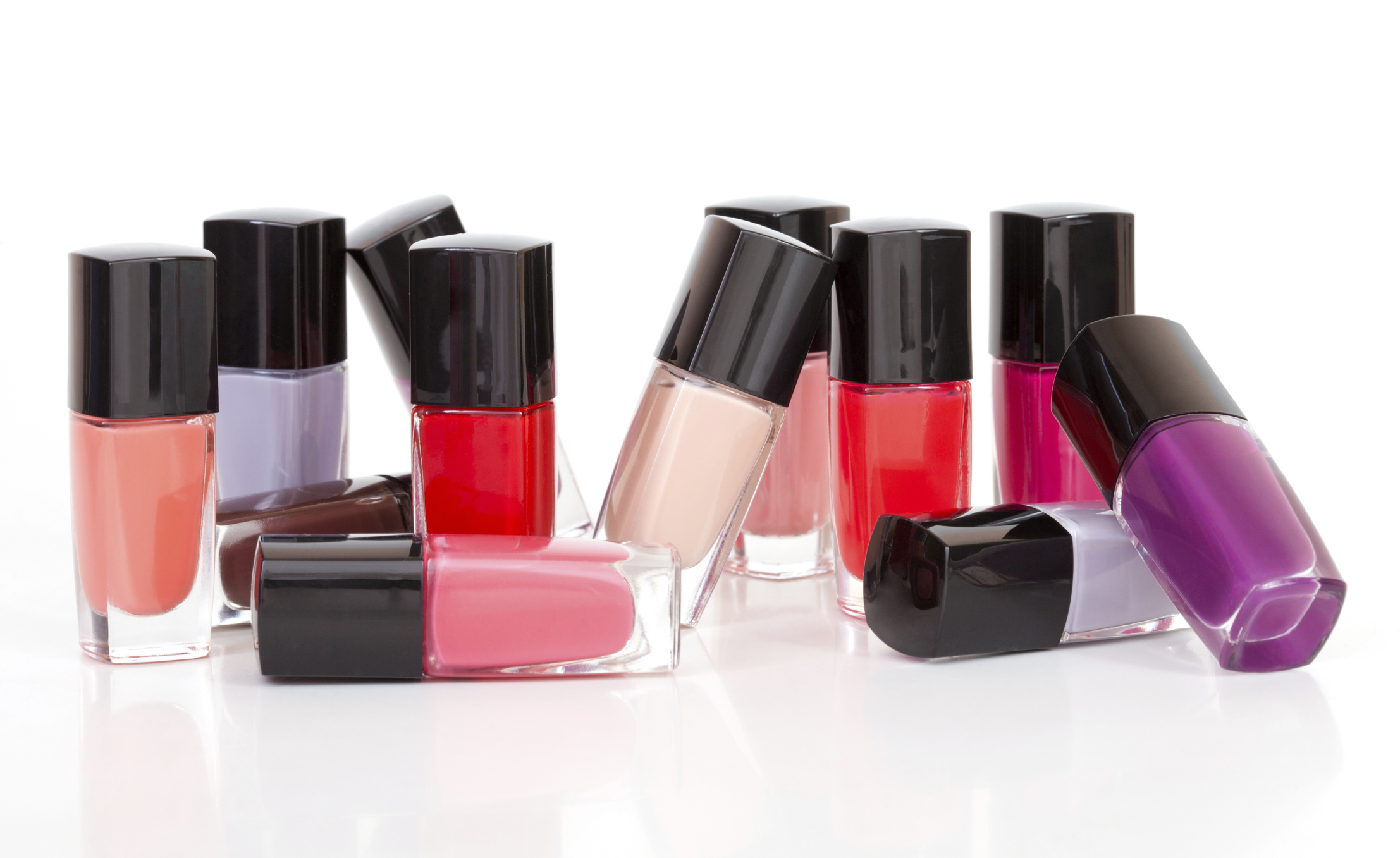 6 esmaltes de uñas que debes tener - VIX