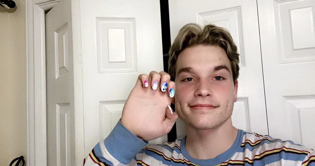 Teen Suspended For Wearing Nail Polish To School - Parentology