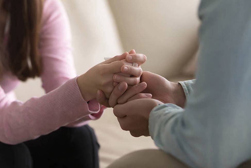 Legisladores de Nevada consideran aumentar la edad de matrimonio a 18 años  | El Tiempo Las Vegas