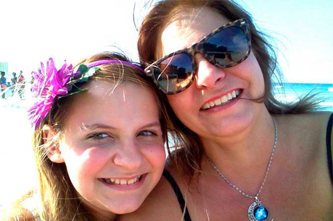 De terror! Captó el fantasma de un niño al tomarse una selfie