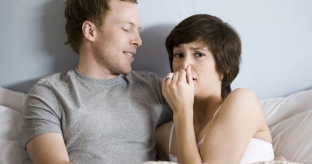 Los pequeños hábitos desagradables pueden arruinar tu relación de pareja