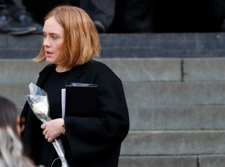Adele anuncia su divorcio tras 7 años de matrimonio con Simon Konecki