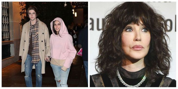 Gabriel con Elise Mascia y su madre Isabelle Adjani