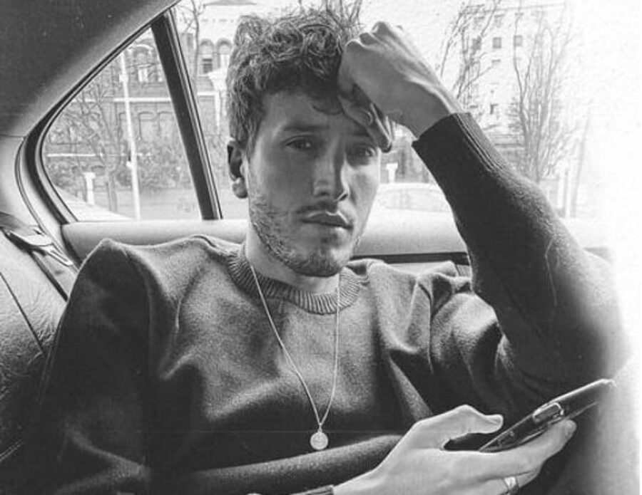 Resultado de imagen de sebastian yatra adios por ahora