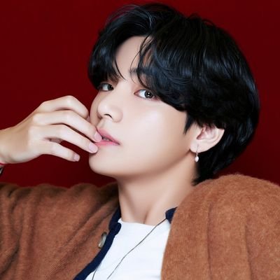 방탄소년단 뷔 (@BTS_twtV) | Twitter