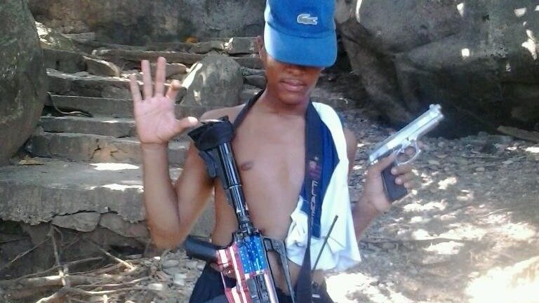 Os Traficantes Cariocas Manjam Muito de Redes Sociais