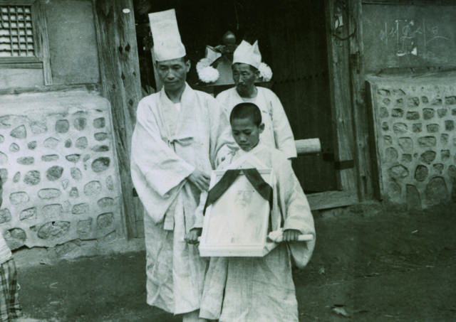영정 - 표제어 - 한국일생의례사전 - 한국민속대백과사전