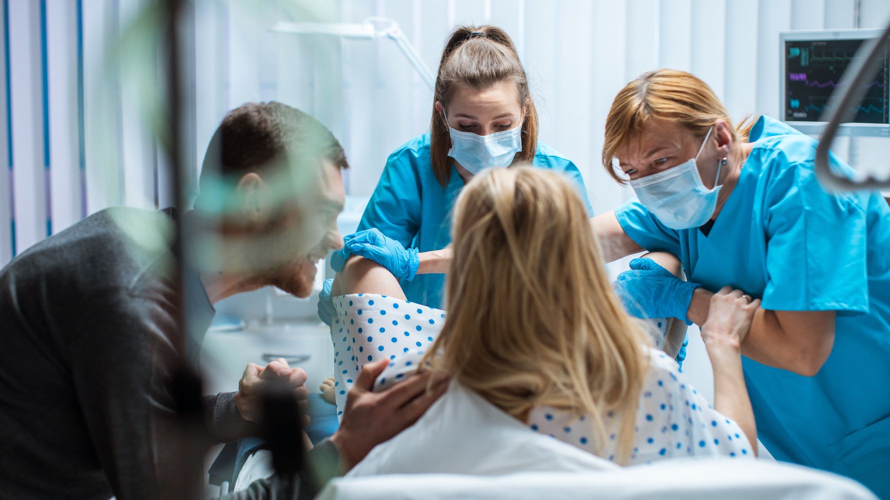 Women Giving Birth To 1st Baby Should Push Early To Reduce Risks: U.S. Study | HuffPost Canada Parents