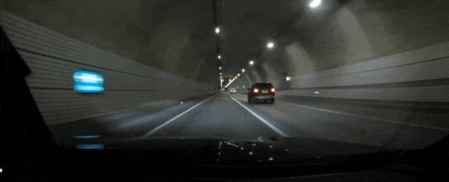 고속도로 터널 속 칼치기 대참사