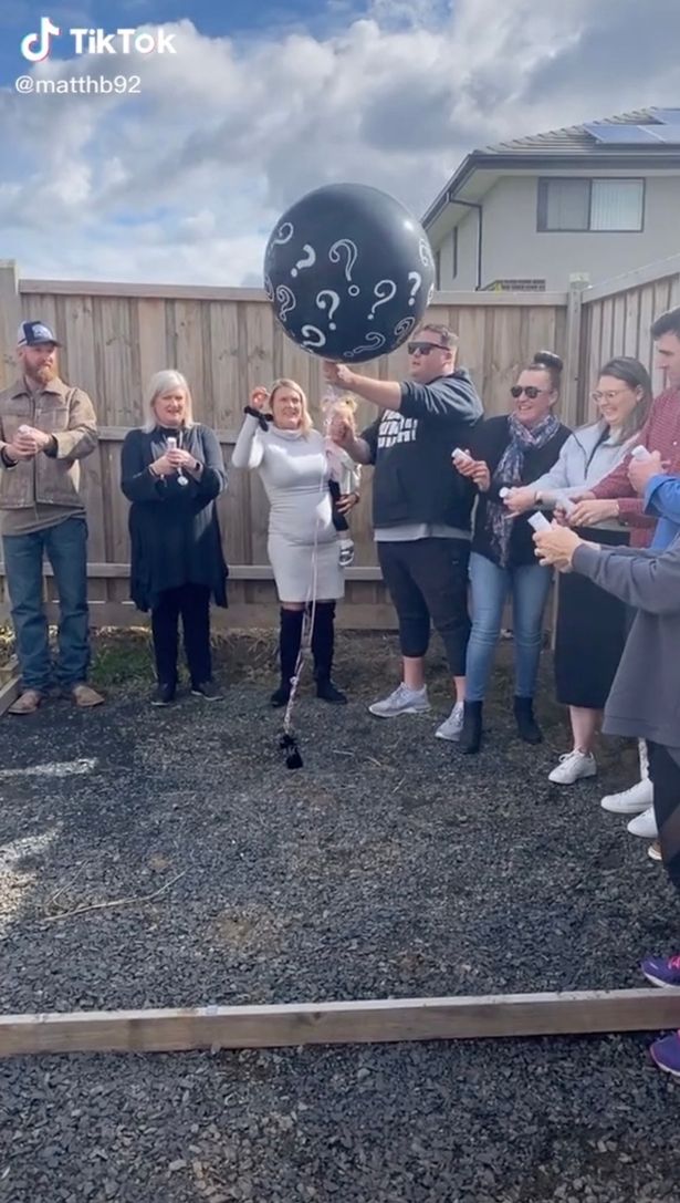 Disappointed Dad To Bes Gender Reveal Party Reaction Goes Viral And 5466