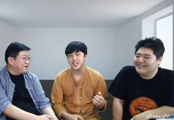 아프리카TV "노래하는코트"
