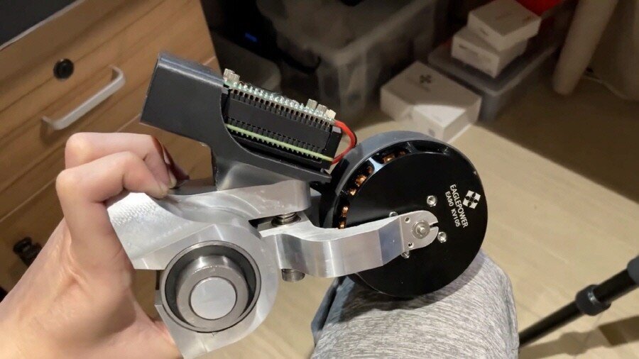 中国の技術者がしまっ打っした「倒れない自転車」|インスティーズ