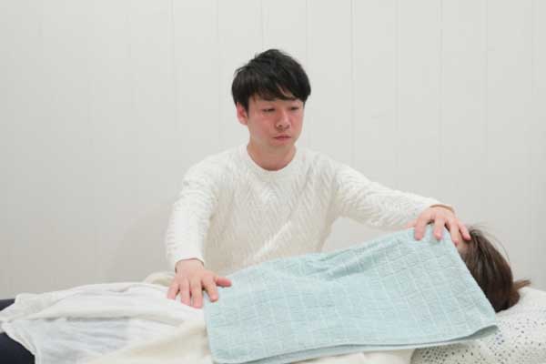 小林麻耶 旦那 あきら。 國光吟 整体