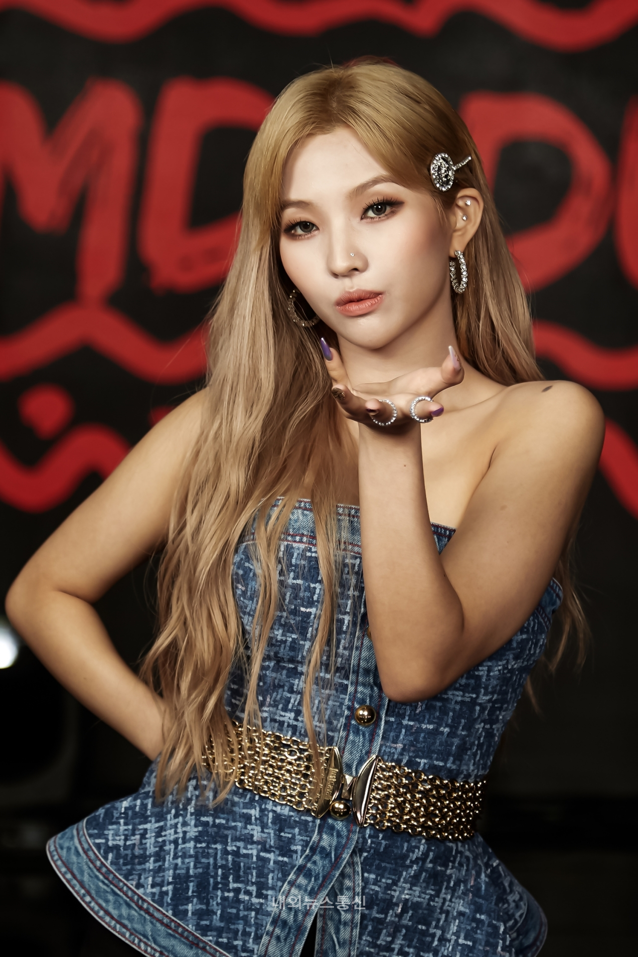 포토] (여자)아이들 ((G)I-DLE) 소연 &#39;아찔한 눈빛&#39; - 내외뉴스통신