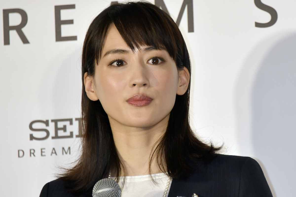 写真】綾瀬はるか『天国と地獄』映画化計画が浮上も、年内は「ひと休み」か|NEWSポストセブン