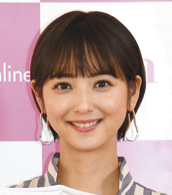 佐々木希 が夫・渡部の不倫騒動を謝罪「主人の無自覚な行動により多くの方々を不快な気持ちにさせてしまい…」インスタに真っ白な画像とともにコメント投稿:中日スポーツ・東京中日スポーツ