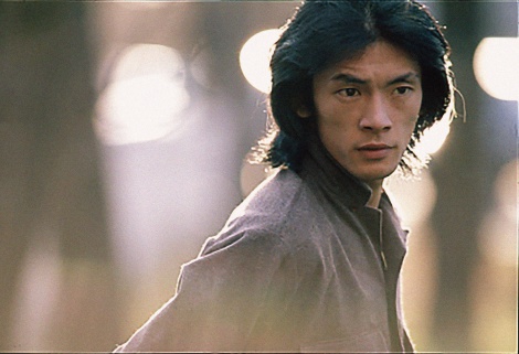 松山千春、40周年ベストで全60曲直筆歌詞カード 貴重写真&映像集も | ORICON NEWS