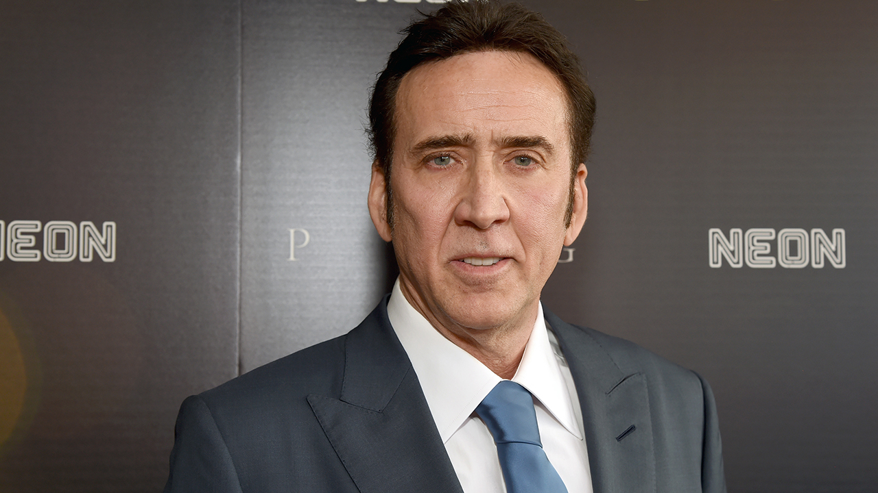 Nicolas Cage kicked out of Las Vegas bar after getting 'drunk and being rowdy': report | Fox News