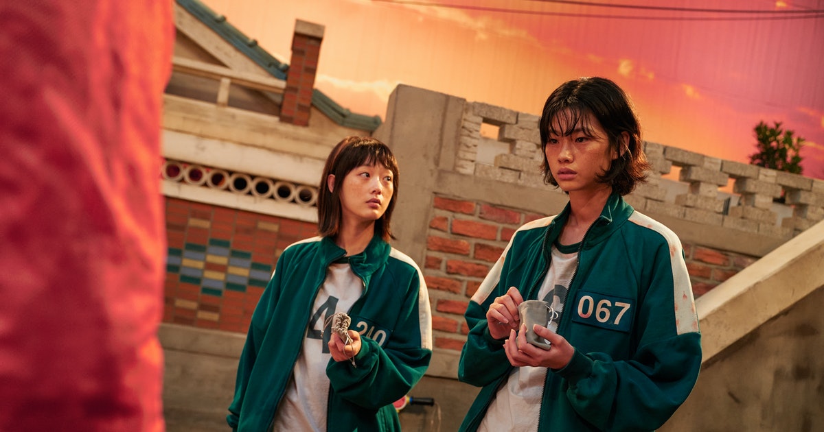 The &#39;Squid Game&#39; Costumes &amp; Outfits Have So Much Meaning Behind Them