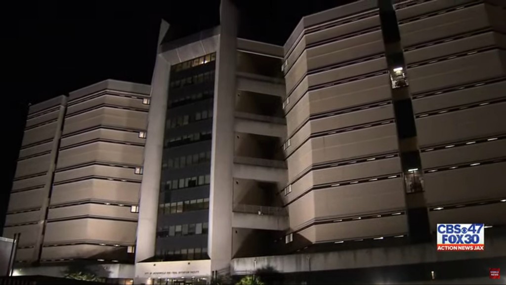 A fiercely devoted Florida mom was thrown in jail because she refused to leave her daughter’s bedside in the hospital 