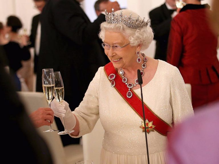 The Queen of England Drinks 4 Cocktails Every Day