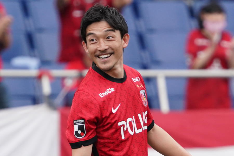 浦和DF西大伍、大型犬を抱えるお茶目な“筋トレショット”に反響 「キュンとしました」(Football ZONE web) - Yahoo!ニュース