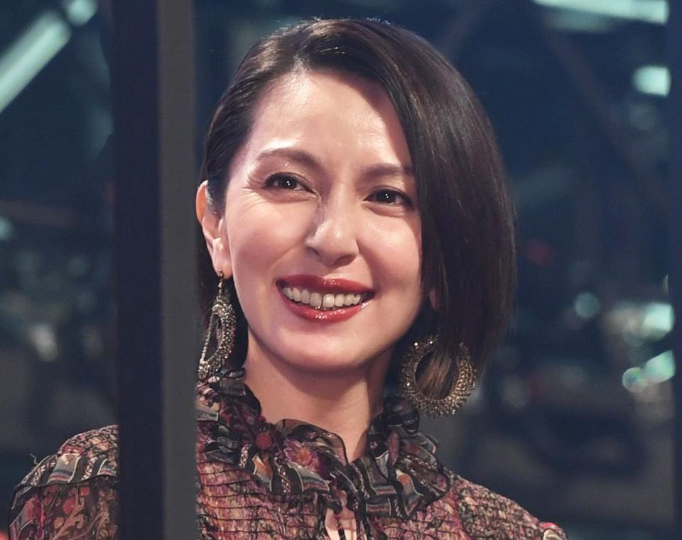 奥菜恵 えっ高校生?自ブランドの古着リメークドレスでキュート笑顔「癒やされます」/芸能/デイリースポーツ online