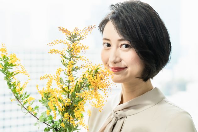 小川彩佳さん、ずっと悩んでいた「両立」。妊娠を発表した今、伝えたいことがある | ハフポスト