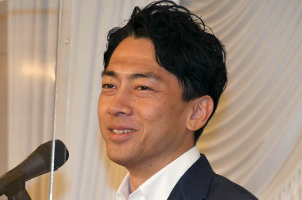 小泉進次郎】進次郎は何者?我が物顔で「プラの原料って石油」から分析|日刊ゲンダイDIGITAL