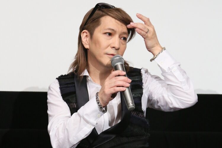 3度目離婚の小室哲哉 華麗なる女性遍歴、最初の結婚生活は4年間|NEWSポストセブン