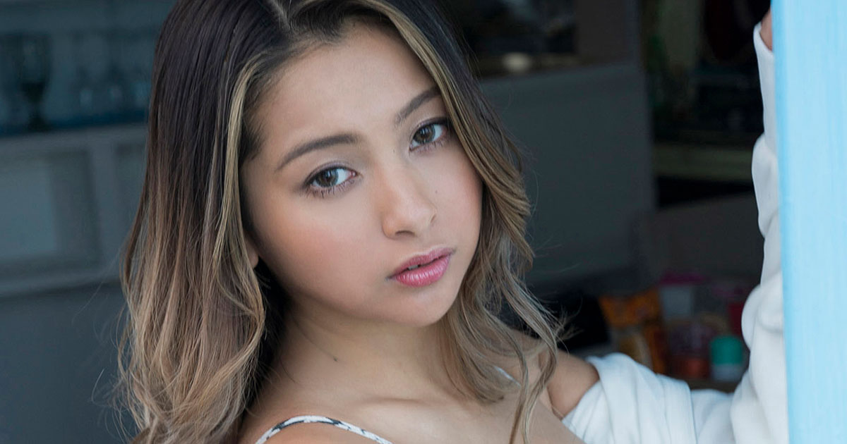 ゆきぽよ「ゆきぽよ・ヤンマガアザーっす!<YM2021年7号>」 | ヤンマガWeb