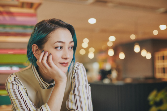 いじりに苦笑はもうしない」SHELLYがテレビで空気を読まない理由 | Business Insider Japan