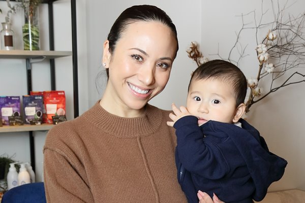 道端アンジェリカ選んだ無痛分娩 痛めて産むべきに捉われず | 女性自身