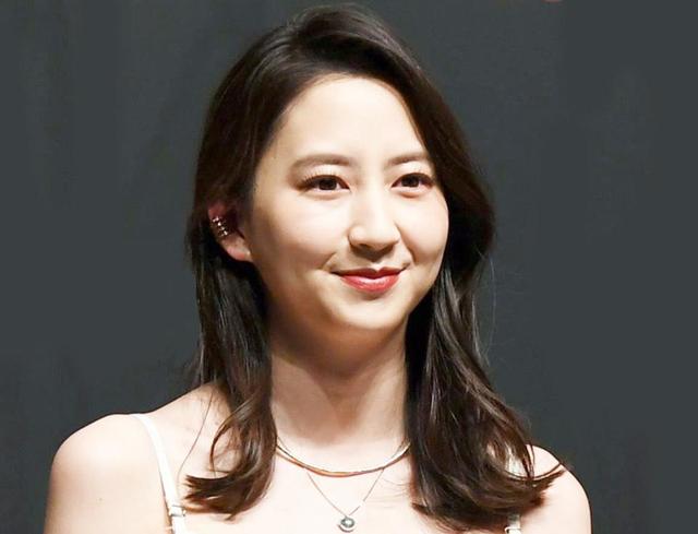 河北麻友子 ZARA超ミニ×ヴィトン×ボッテガコーデに「スタイル神」「脚長すぎ」/芸能/デイリースポーツ online