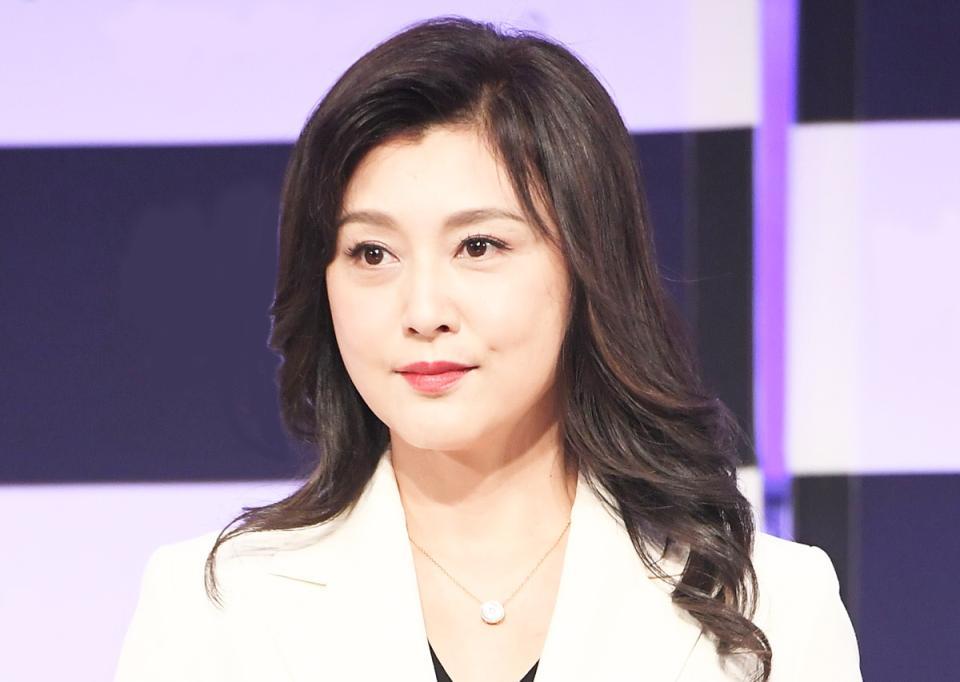 藤原紀香 胸元谷間がシースルーで「ボンドガール」「セクシー」の声 007鑑賞時/芸能/デイリースポーツ online