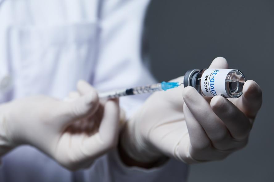 MEDI:GATE NEWS : 잇따른 코로나19 백신의 부작용 발표…우리는 mRNA 백신을 선택해도 될까