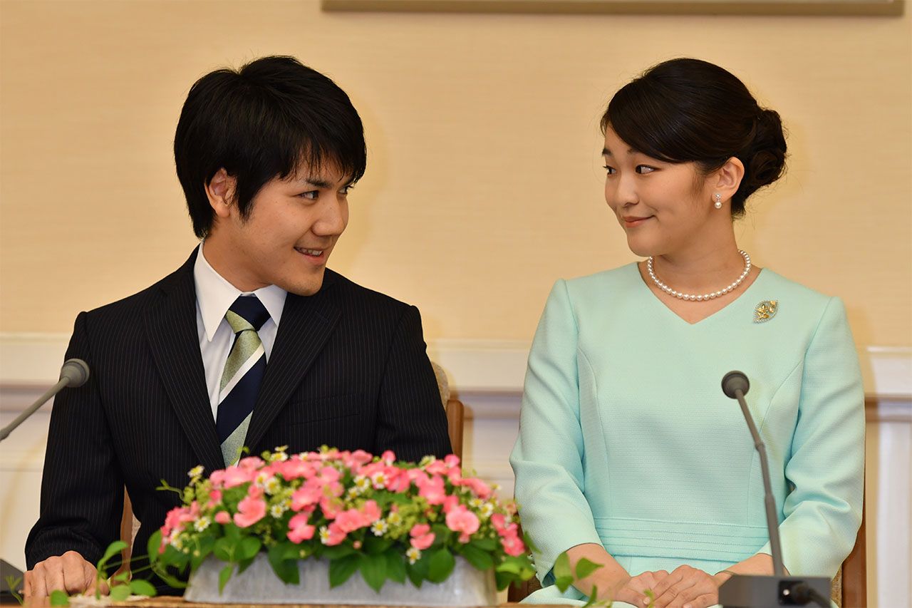 小室圭さんが眞子さまを縛る「朝ルーティン」「恋人メアド」など の“甘い絆” | ニュース概要 | 週刊女性PRIME
