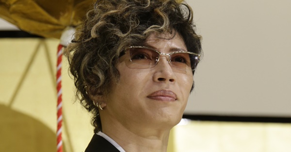 GACKTに弟子入り志願続出 ブルース・リー学んだ詠春拳投稿 | 女性自身