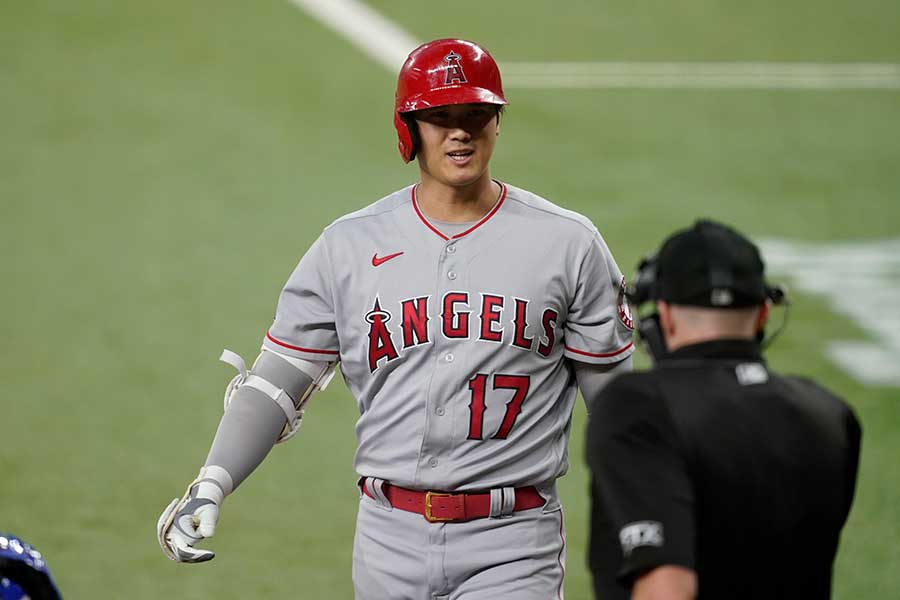 ちび谷ちゃん」「愛されてる」 可愛すぎる大谷翔平の"勝利の女神"に地元TV局注目 | Full-Count