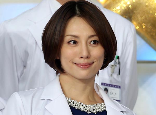 米倉涼子】米倉涼子「ドクターX」で視聴率女王アピール目論むも…立ちはだかる2つの大きな壁｜日刊ゲンダイDIGITAL