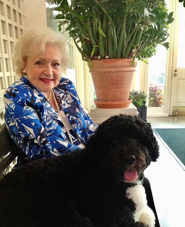 Betty White's Official Cause Of Death At Age 99 Revealed: The Star ...