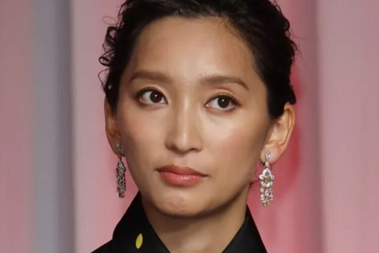 杏、突然のYouTube&インスタ開設は「フランス移住」の布石か|NEWSポストセブン