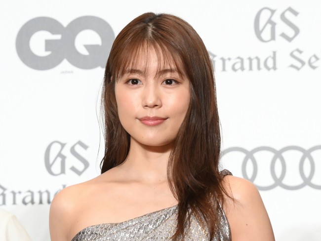 有村架純、2022年は「挑戦する役柄や作品がある」 美しいドレス姿で抱負語る／2021年11月24日 - エンタメ - ニュース - クランクイン！