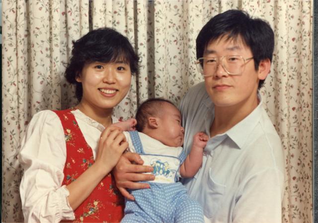 이재명 탐구] 미팅서 만난 김혜경씨와 첫눈에 반해... 일기장으로 청혼